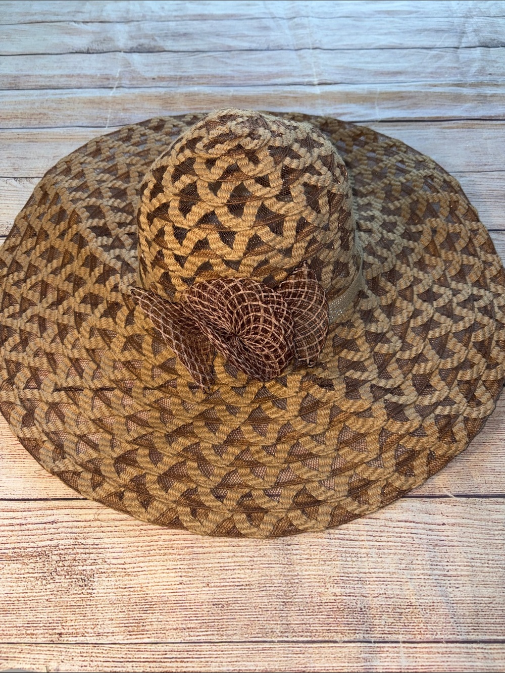 Woven Straw Wide-Brim Sun Hat Brown